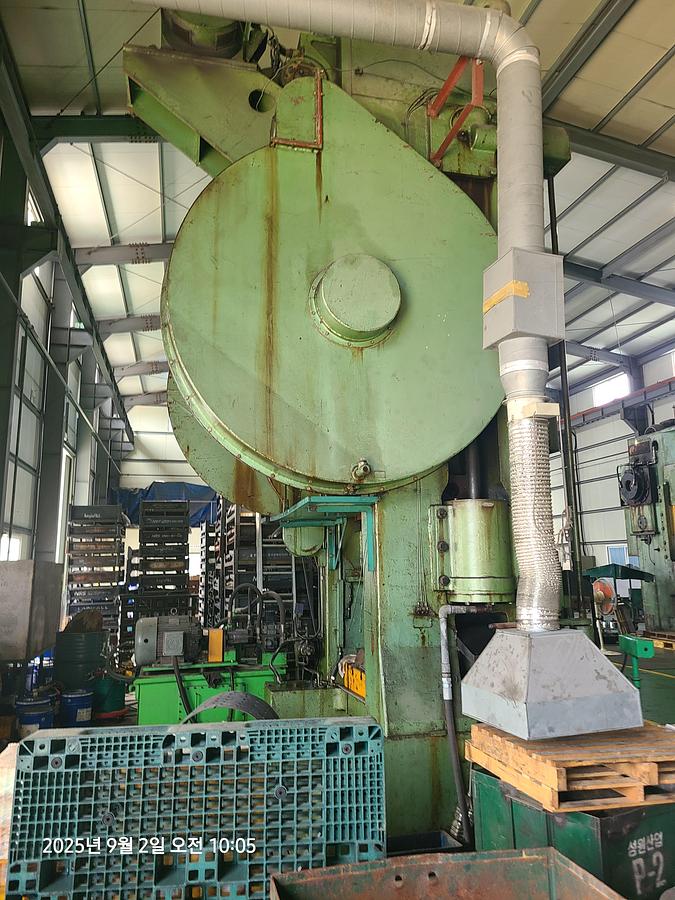 Refurbished 1000 tons Press Knuckle Joint Coining Cleveland