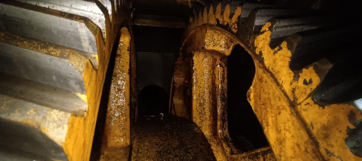 Used 1000 tons Press Knuckle Joint Coining Barnaul KB8340