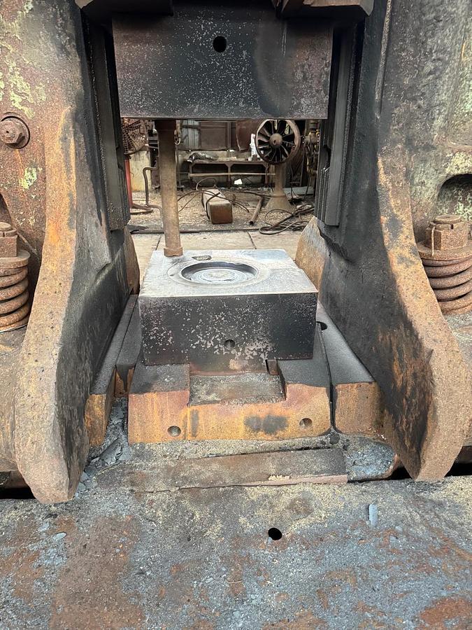 Used 10 tons Hammer Forging Pneumatic Kramatorsk 18KP