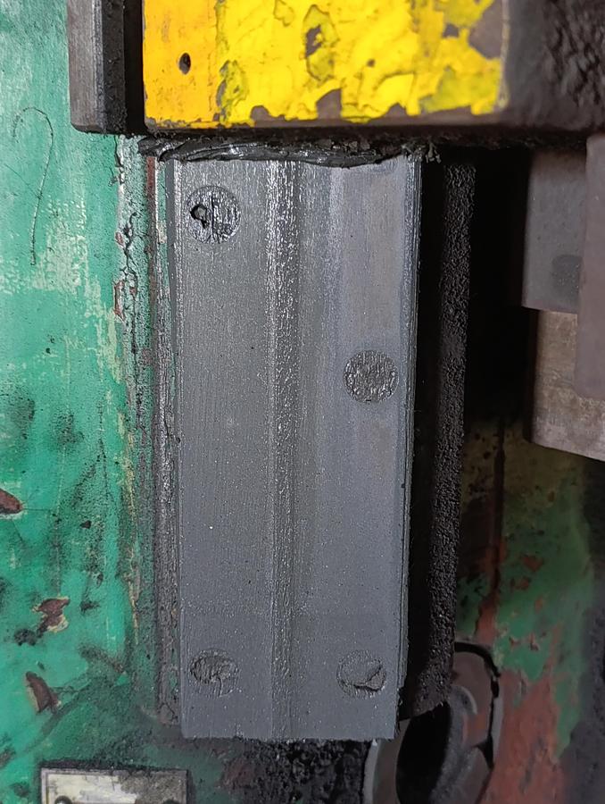 Used 400 tons Press Trimming VEB Heckert PKZ400.1
