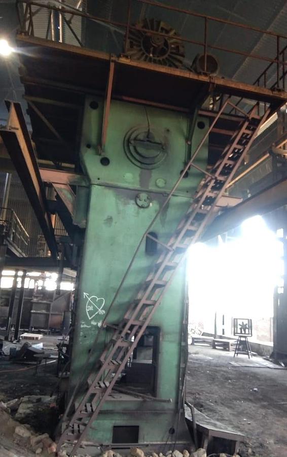 Used 800 tons Press Trimming WMW Erfurt PKZE800