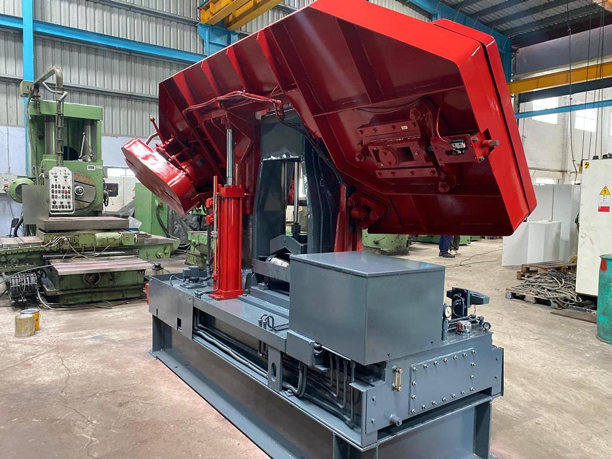 Used Bandsaw Machine Amada H-600