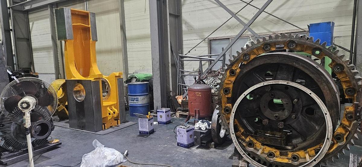 Refurbished 1600 tons Press Hot Forging National Maxipress