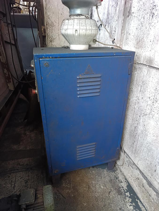 Used 400 tons Press Trimming VEB Heckert PKZ400.1