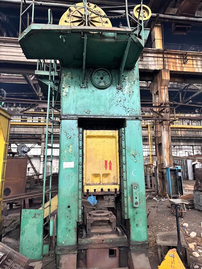 Used 400 tons Press Trimming TMP Voronezh Russia KB9536