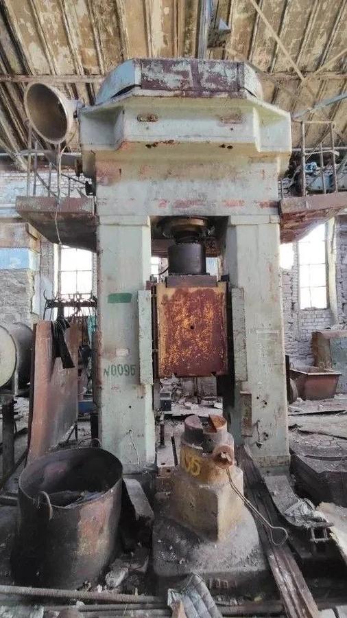 Used 250 tons Press Friction Screw Stanko FB1734