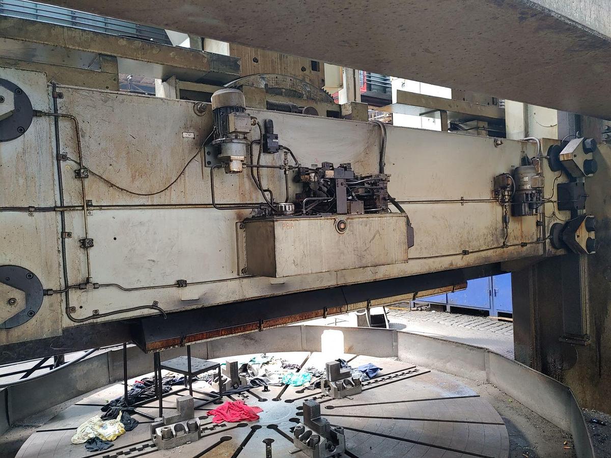 Used Lathe Vertical Turning CNC Schiess Froriep