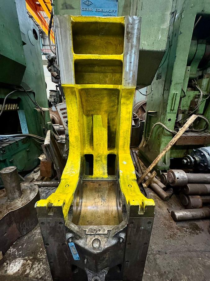 Used 1300 tons Press Hot Forging Massey