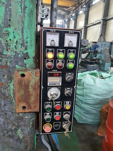 Used Press Knuckle Joint Coining 90