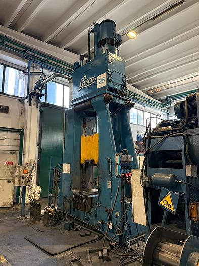 Used 2 tons Hammer Forging Hydraulic Lasco KH250
