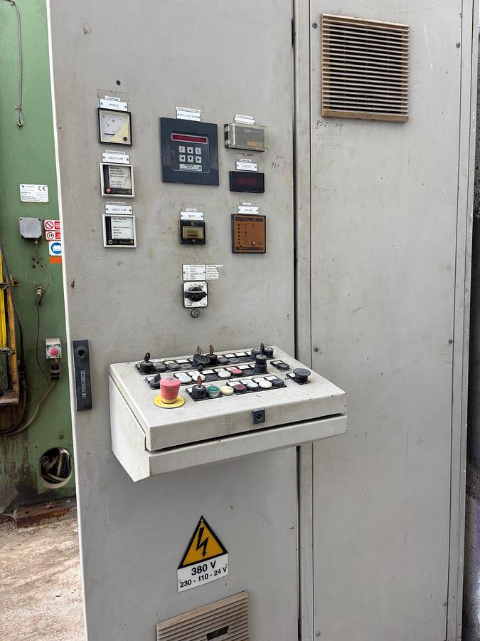 Used 1000 tons Press Knuckle Joint Coining Barnaul KB8340