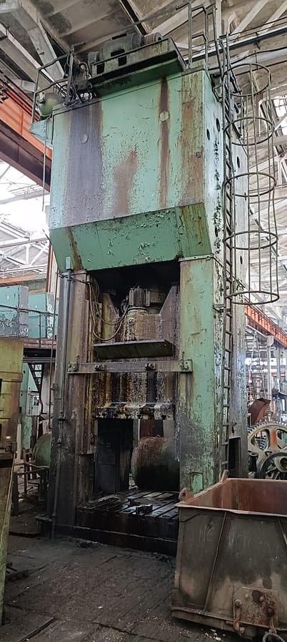 Used 1250 tons Press Trimming WMW Erfurt PKZe1250