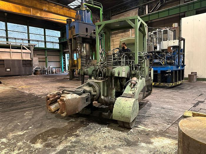 Used 4 tons Manipulator Dango & Dienenthal A15.1