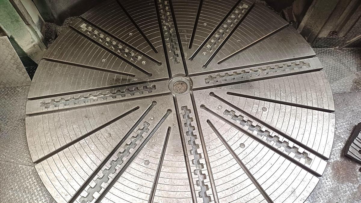 Used Lathe Vertical Turning Titan SC33