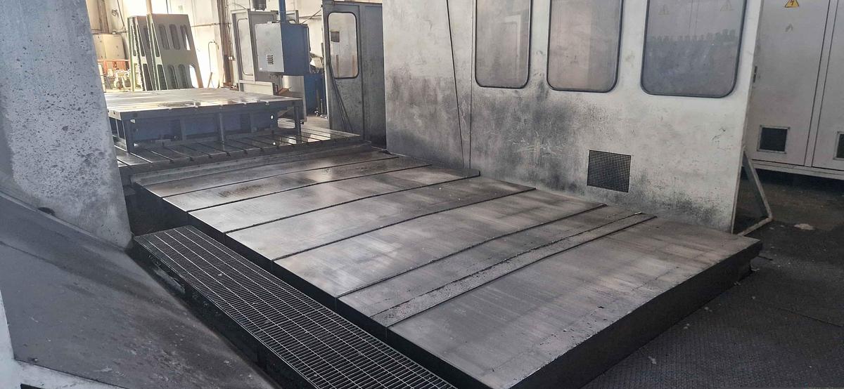 Used Plano Miller CNC Rambaudi