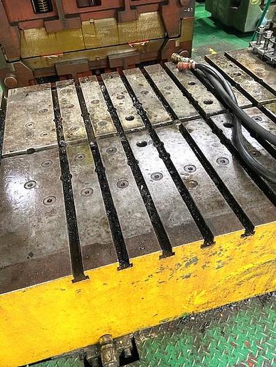 Used 300 tons Press Sheet Stamping Hydraulic Kongo