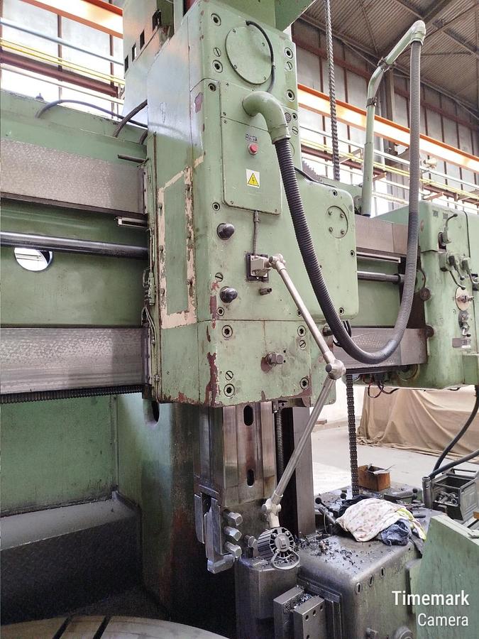 Used Lathe Vertical Turning Tos SK25B