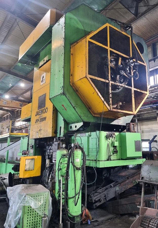 Used 3200 tonsPress Hot Forging