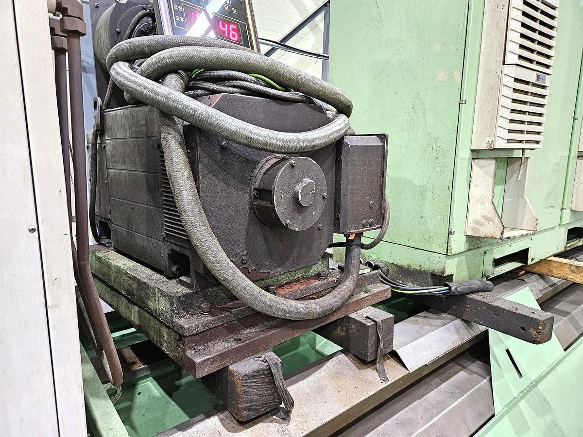 Used Lathe Heavy Duty CNC Hankook Dynaturn-20