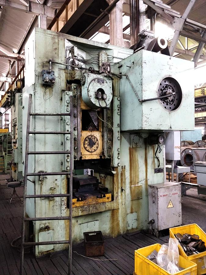 Used 1000 tons Press Knuckle Joint Coining Barnaul KB8340