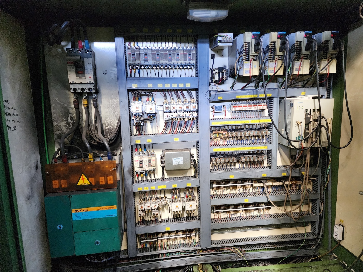 Used Lathe Vertical Turning CNC QIQIHAR (China) DVT500x25/32