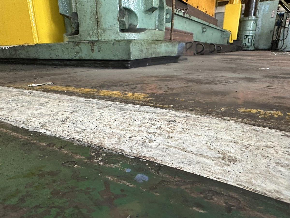 Used 2000 tons Press Sheet Stamping Hydraulic Daito KPH-2000