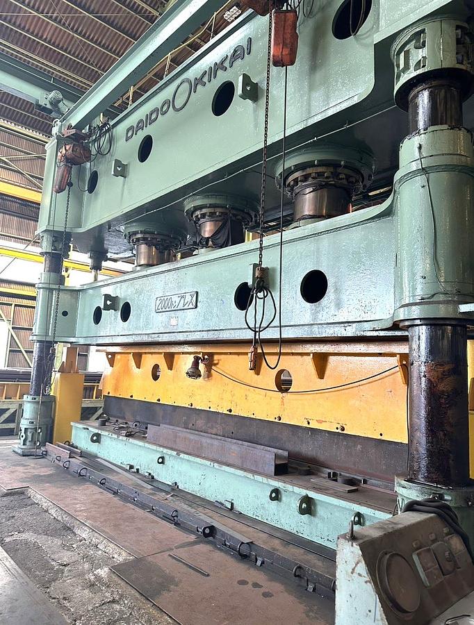 Used 2000 tons Press Sheet Stamping Hydraulic Daito KPH-2000