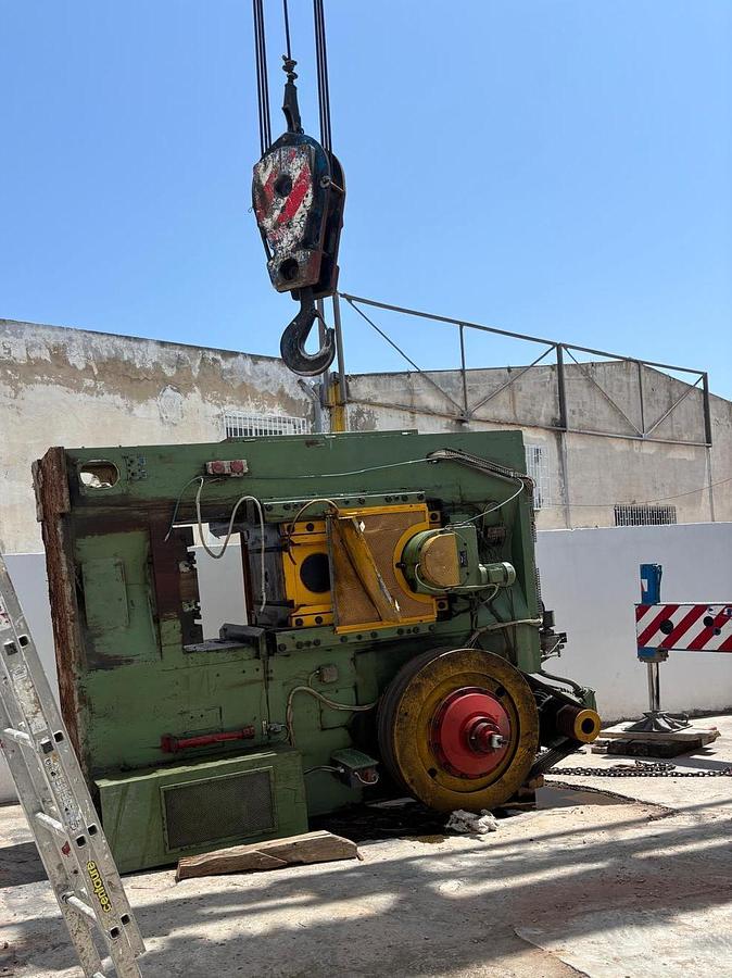 Used 1000 tons Press Knuckle Joint Coining Barnaul KB8340