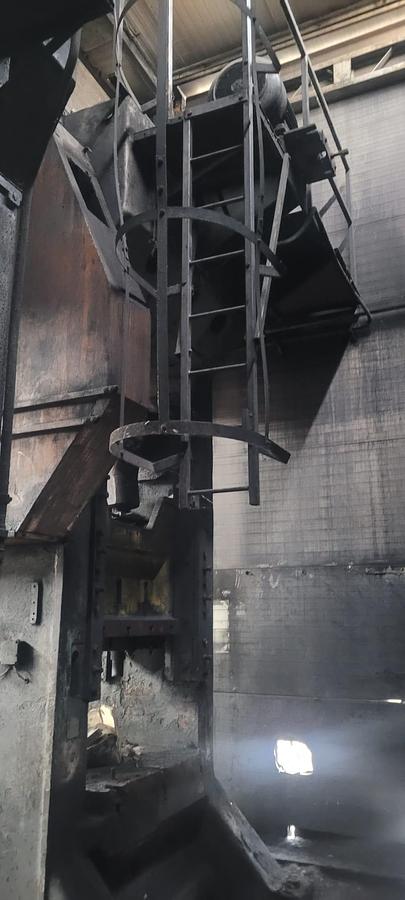 Used 500 tons Press Trimming Smeral LKO500S