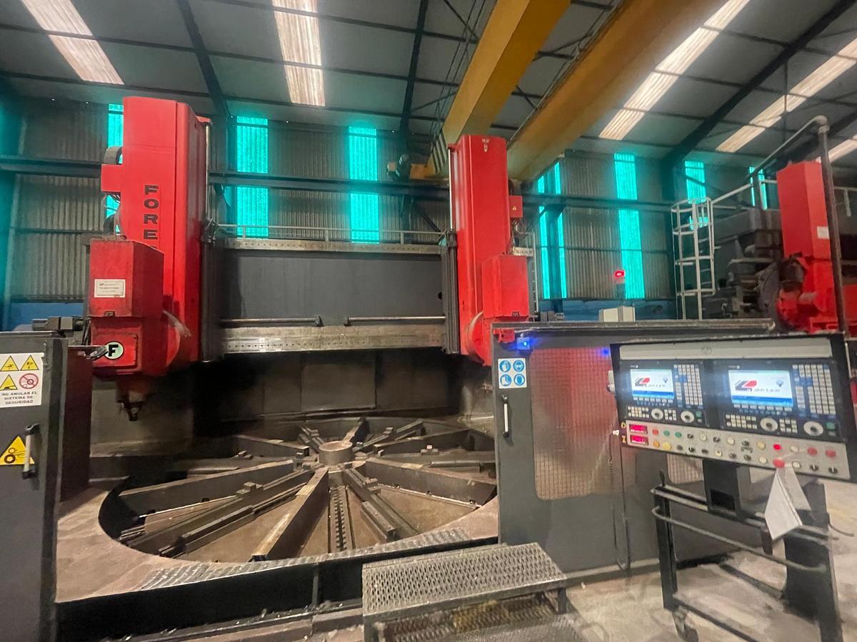 Used Lathe Vertical Turning CNC Forest