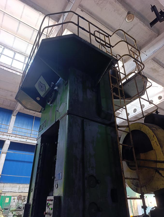 Used 400 tons Press Trimming TMP Voronezh Russia KA2536