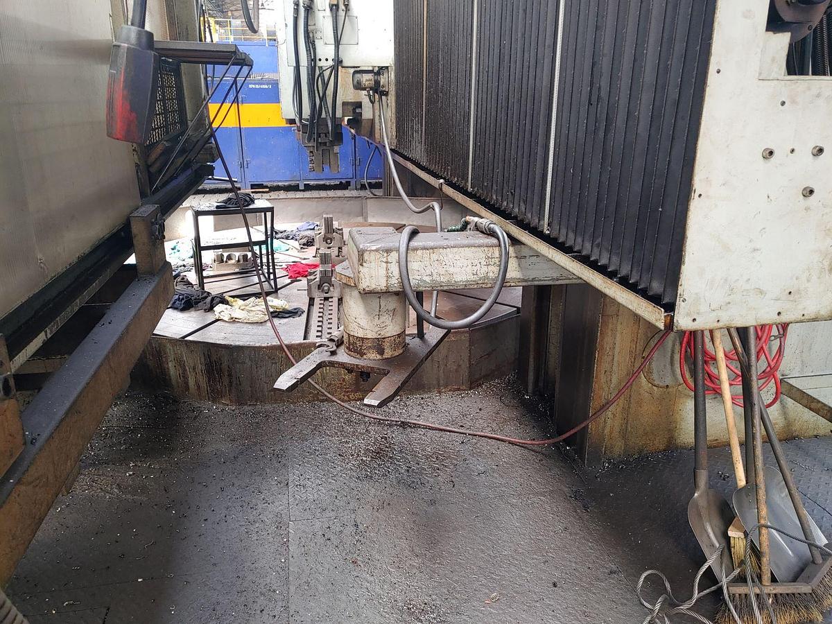 Used Lathe Vertical Turning CNC Schiess Froriep