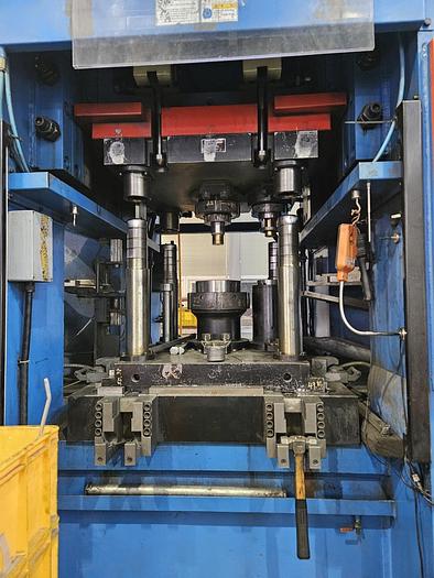 Used 650 tons Press Cold Forging JH Press HNKJ650