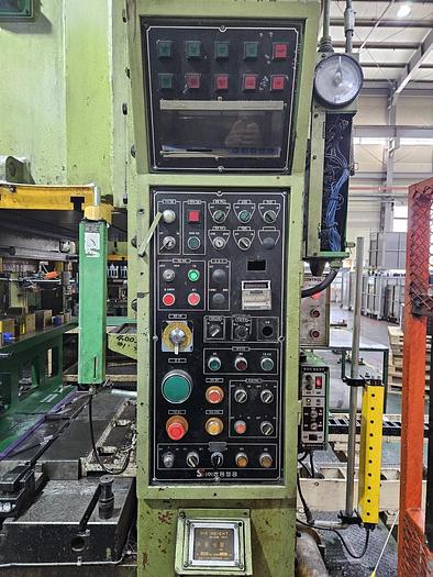 600 tons Sheet Stamping Line Mechanical Ssangyong 600-300-300-30