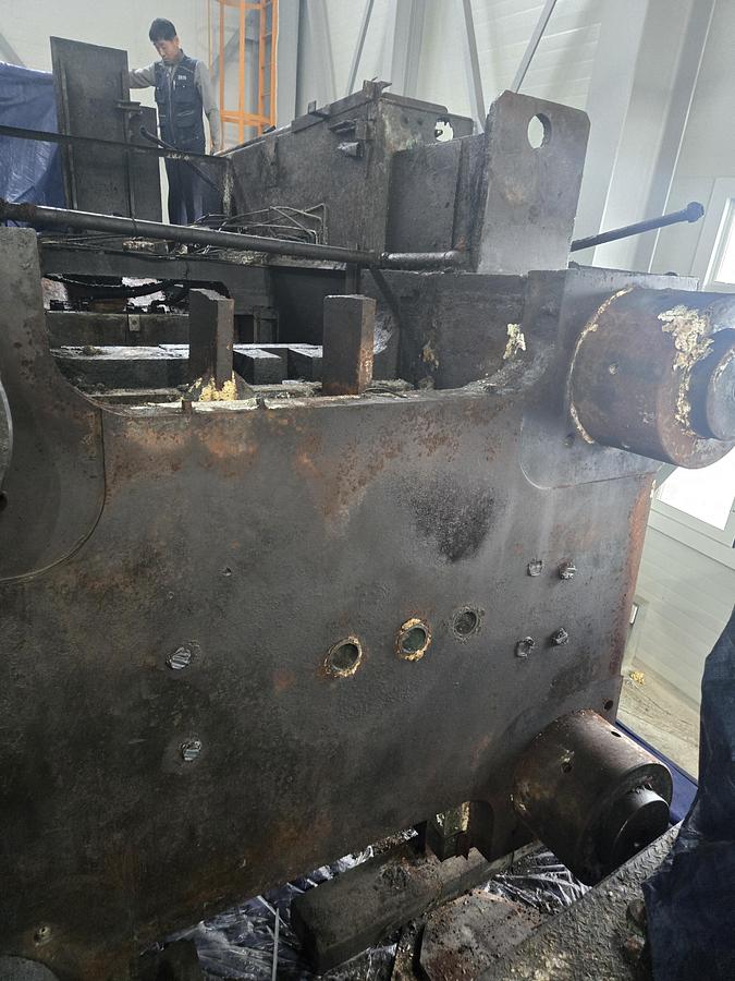 Used 1600 tons Press Hot Forging TMP Voronezh Russia KG8042