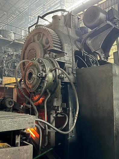 Used 700 tons Press Hot Forging National Maxipress
