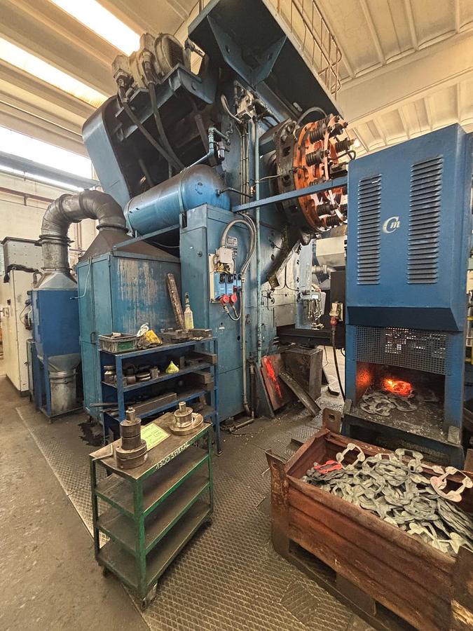 Used 1600 tons Press Hot Forging TMP Voronezh KB8042