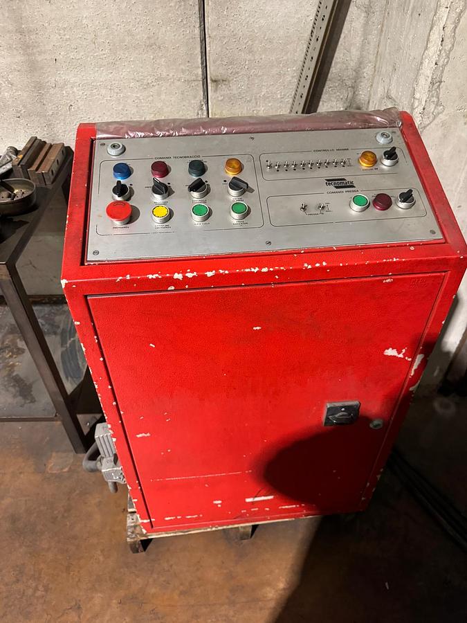 Used 1000 tons Press Knuckle Joint Coining Barnaul K8340