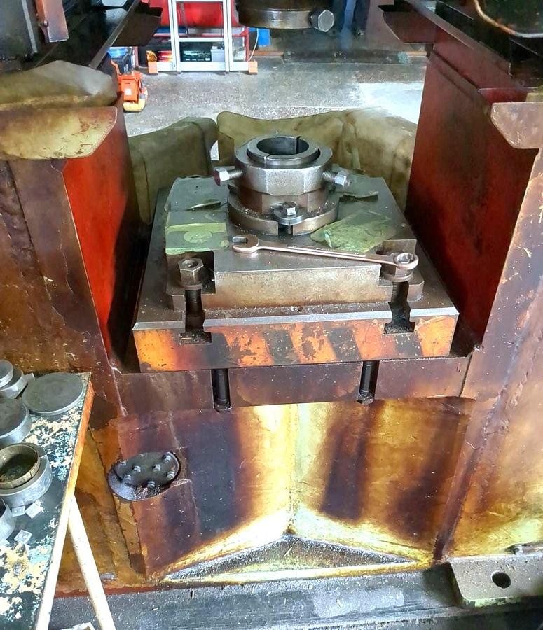 Used 400 tons Press Knuckle Joint Coining Barnaul Russia KB8336