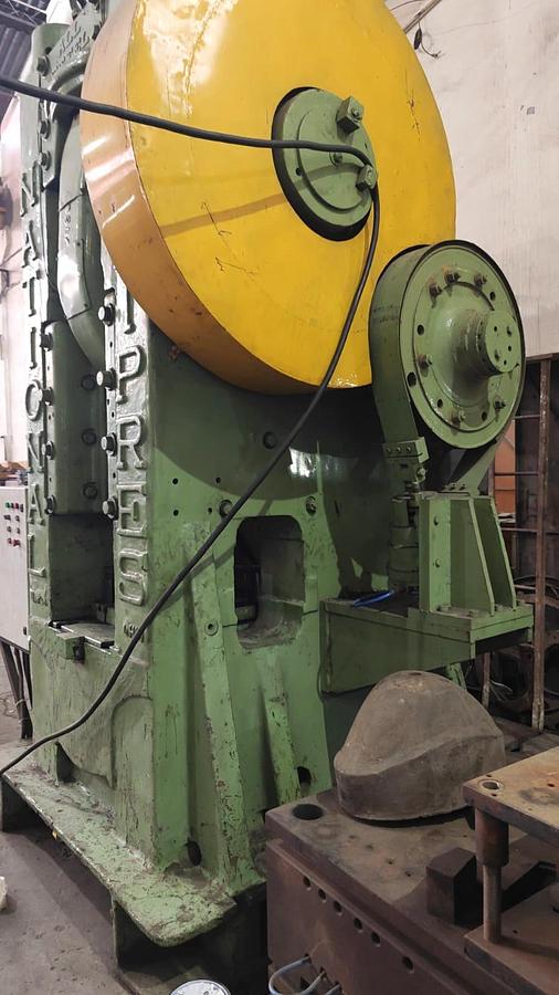 Used 700 tons Press Hot Forging National Maxipress