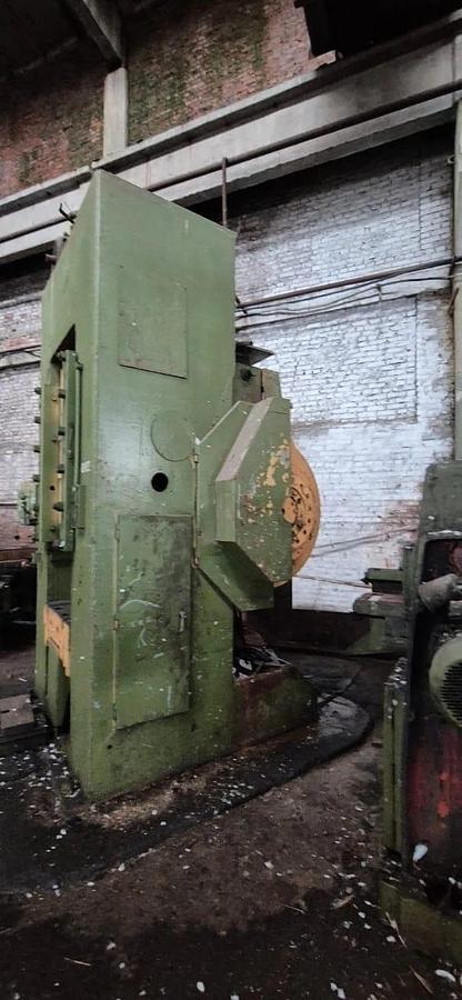 Used 1000 tons Press Knuckle Joint Coining Barnaul, Russia K8340