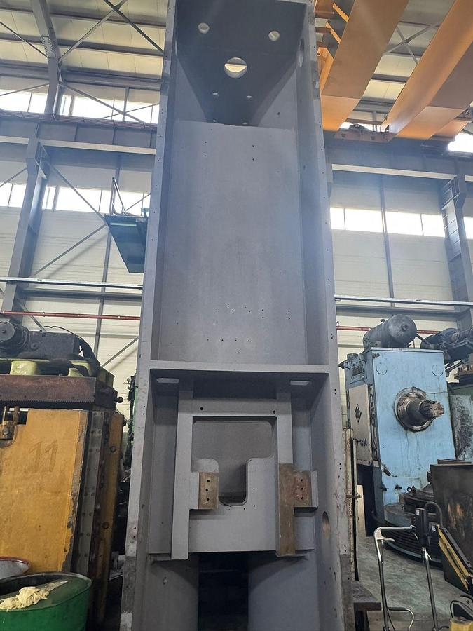 Used 1000 tons Press Knuckle Joint Coining Barnaul, Russia KB8240