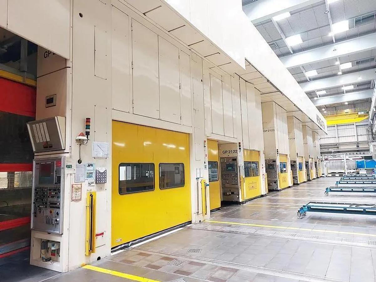 Used 1000 tons Press Sheet Stamping Mechanical Weingarten VK 1000-40-80