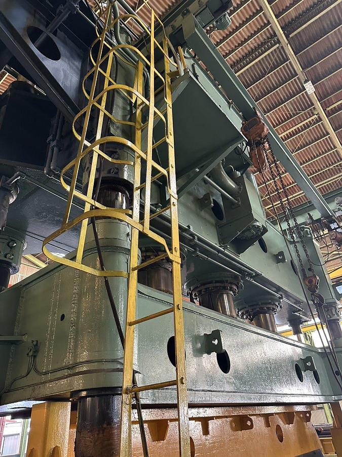 Used 2000 tons Press Sheet Stamping Hydraulic Daito KPH-2000