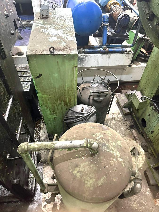 Used 700 tons Press Hot Forging Hosung HFP700