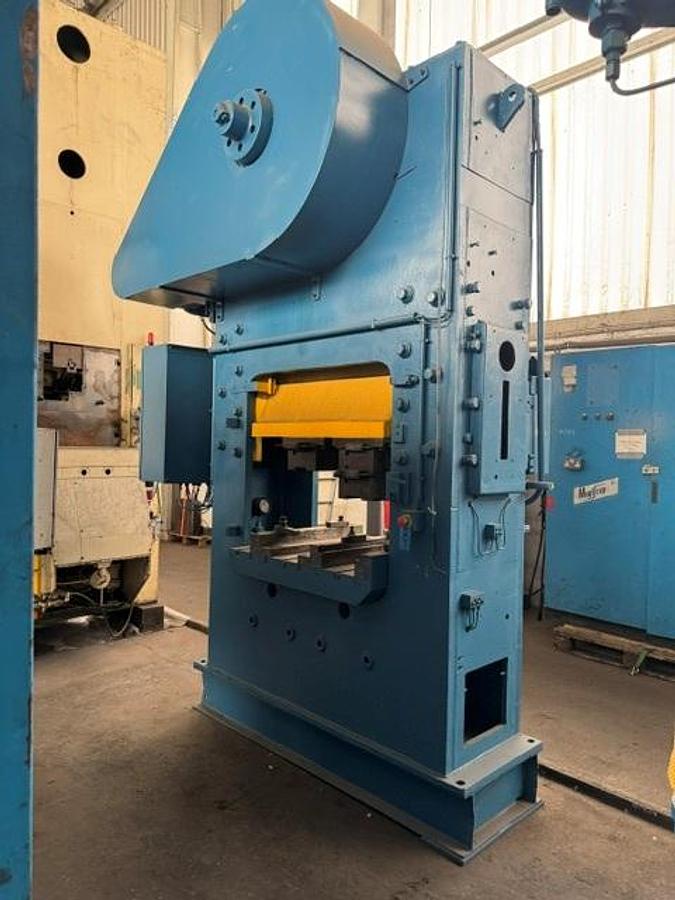 Used 100 tons Press Trimming Wilkins & Mitchell B42-S4-6