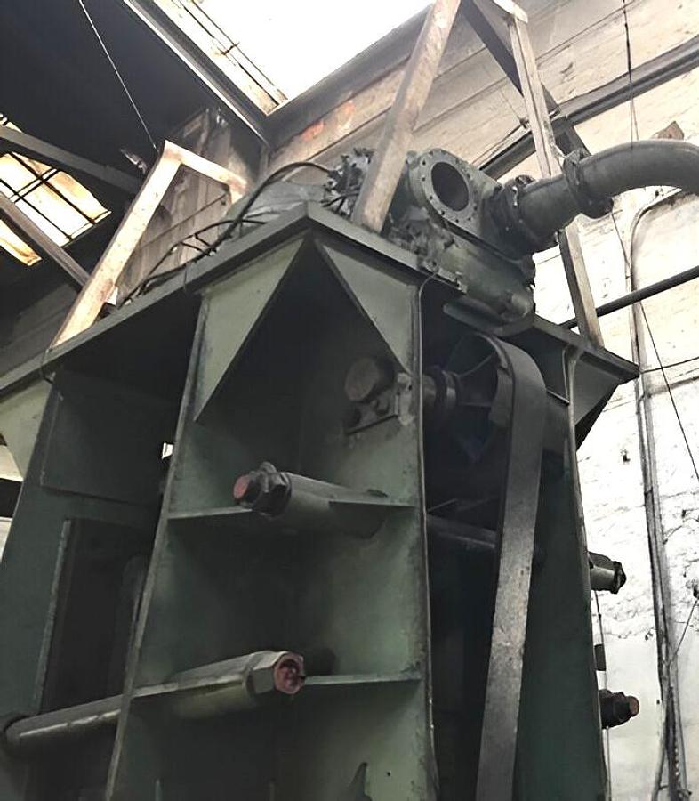 Used 16 tons Hammer Counterblow Beche DGH16