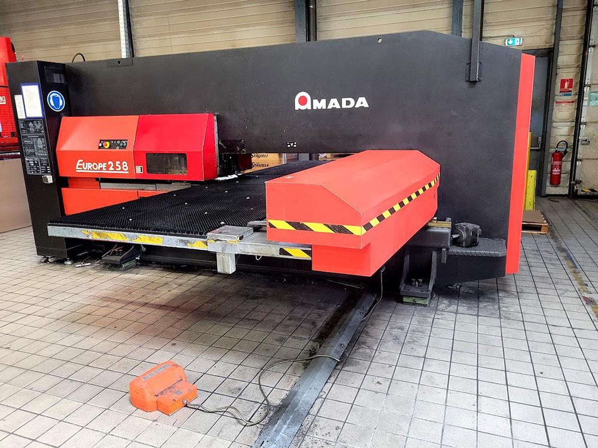 Used Punching Machine Amada EUROPE - 258
