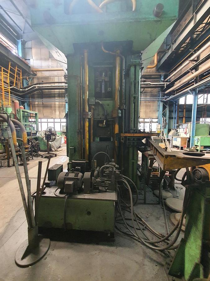 Used Press Friction Screw Hasenclever HSPRZ 560/1320/560/1680