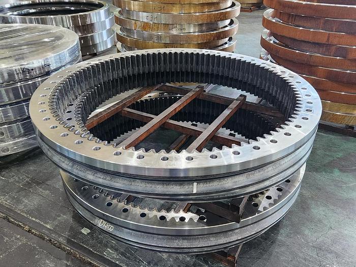 Used Kohchiyama CNC Gear Cutting & Turning Machine SH-55